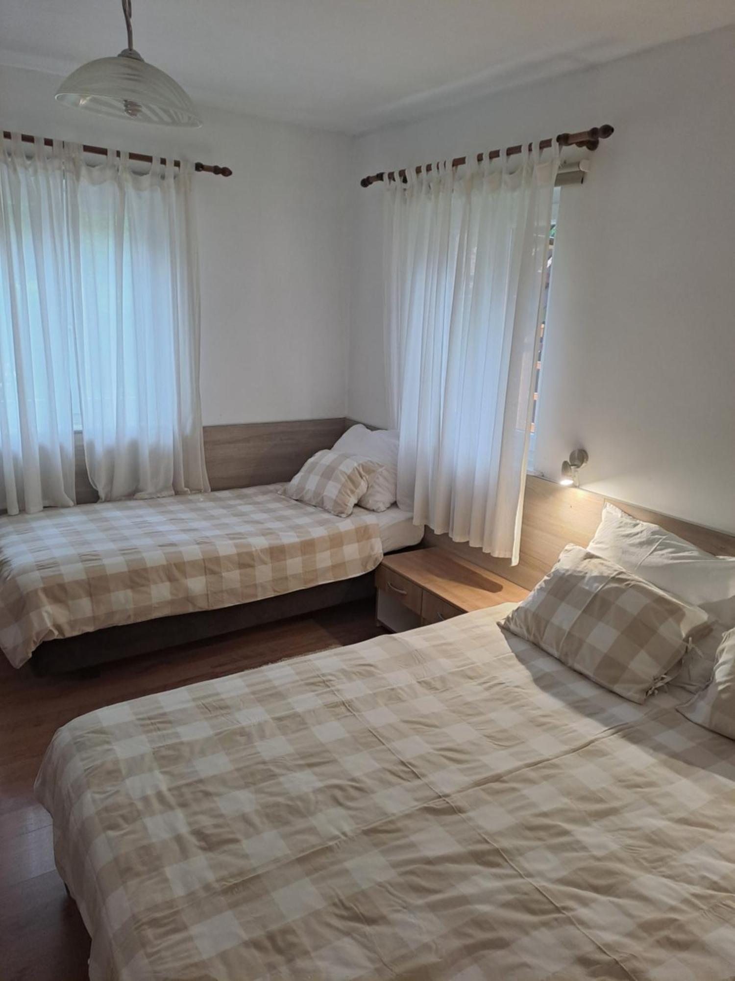Guesthouse Andrea Пол'янк Екстер'єр фото
